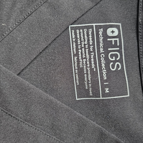 FIGS Men's Medical Scrub Set - Picture 4 of 8